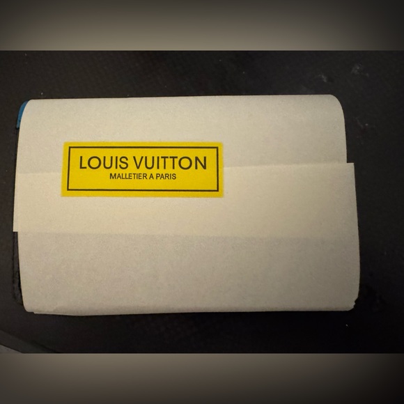 Louis Vuitton Monogram Eclipse Card Holder with Blue Accent - Picture 6 of 6